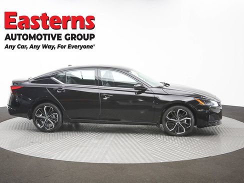 Used 2023 Nissan Altima 2.5 SR w/ SR Premium Package AWD/4WD image 46