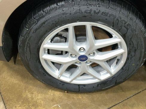 Certified 2021 Ford Edge SEL w/ Convenience Package image 10