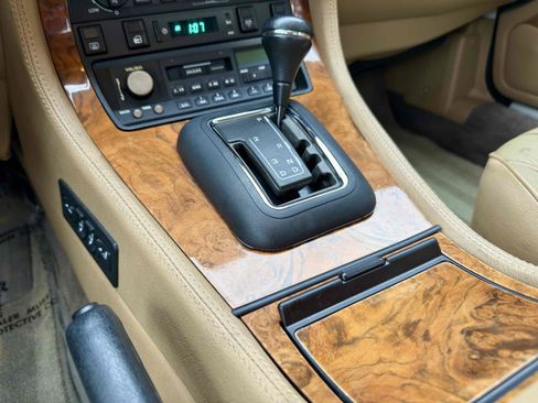 Used 1988 Jaguar XJ6 image 59