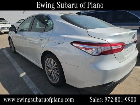 Used 2018 Toyota Camry XLE w/ Driver Assist Package FWD image 4