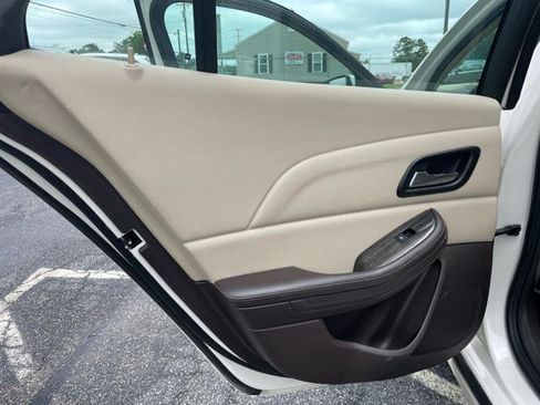 Used 2014 Chevrolet Malibu LT image 13