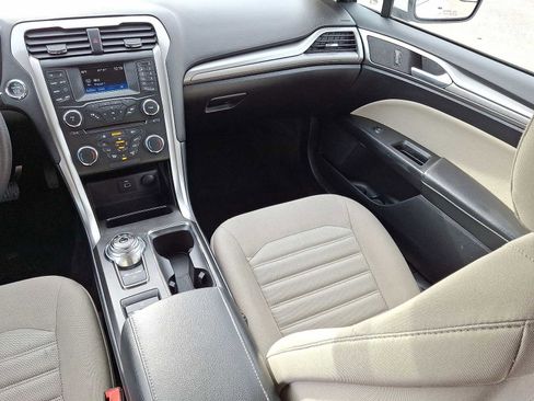 Used 2018 Ford Fusion S image 12