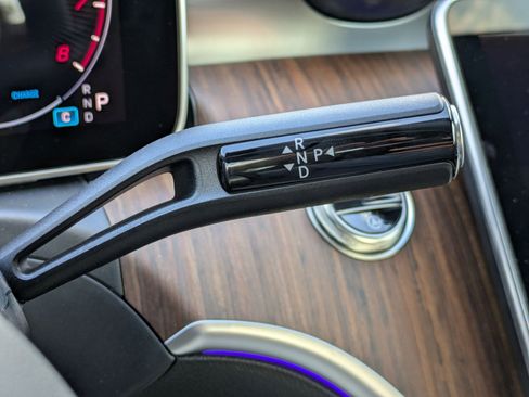 New 2025 Mercedes-Benz C 300 4MATIC Sedan image 26