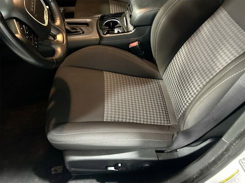 Used 2023 Dodge Charger R/T w/ Blacktop Package image 19