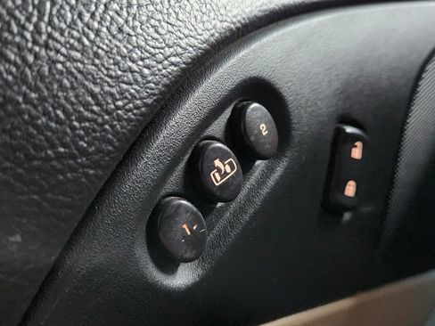 Used 2007 Chevrolet Corvette Convertible w/ Preferred Equipment Group image 41