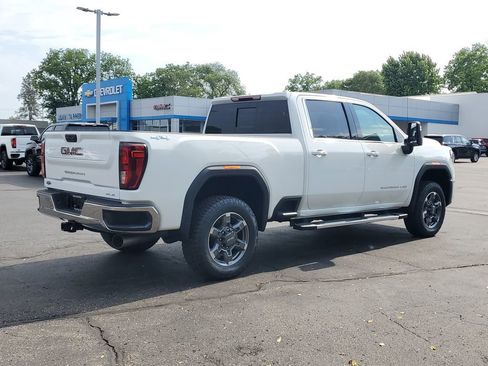 New 2026 GMC Sierra 2500 SLE w/ SLE Value Package; AWD/4WD image 11