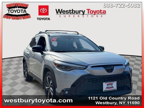 Used 2025 Toyota Corolla Cross AWD Hybrid w/ Convenience Package image 1