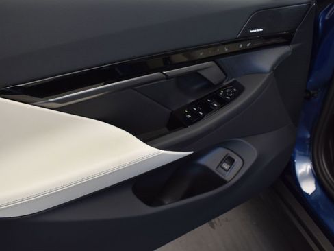 New 2026 BMW 530i w/ Premium Package image 11