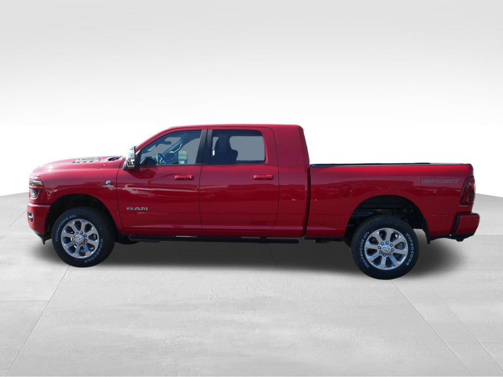 New 2026 RAM 2500 Laramie AWD/4WD image 3