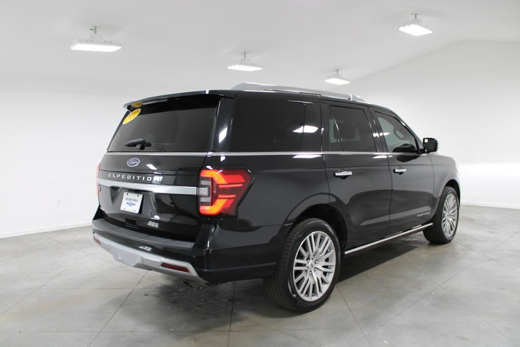 Used 2022 Ford Expedition Platinum AWD/4WD image 9