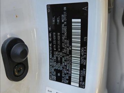 Used 2023 Toyota Highlander XLE image 26