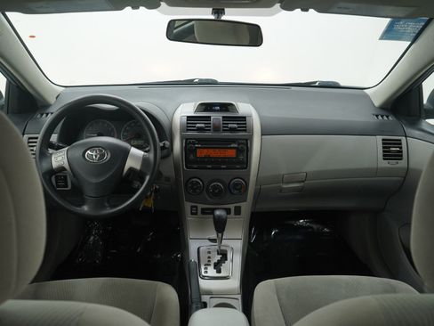Used 2012 Toyota Corolla LE image 13
