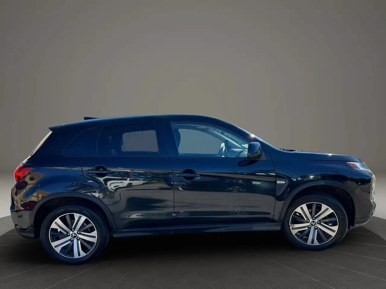 Used 2021 Mitsubishi Outlander Sport ES AWD/4WD image 6