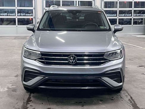Used 2022 Volkswagen Tiguan SE image 8