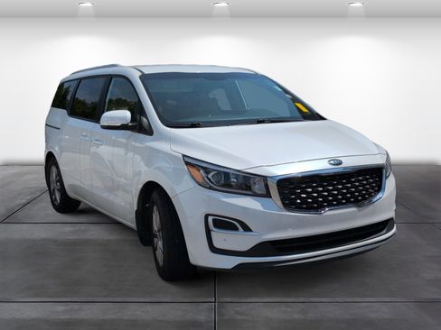 Used 2019 Kia Sedona EX FWD image 2