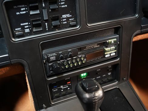 Used 1989 Chevrolet Corvette Convertible image 37