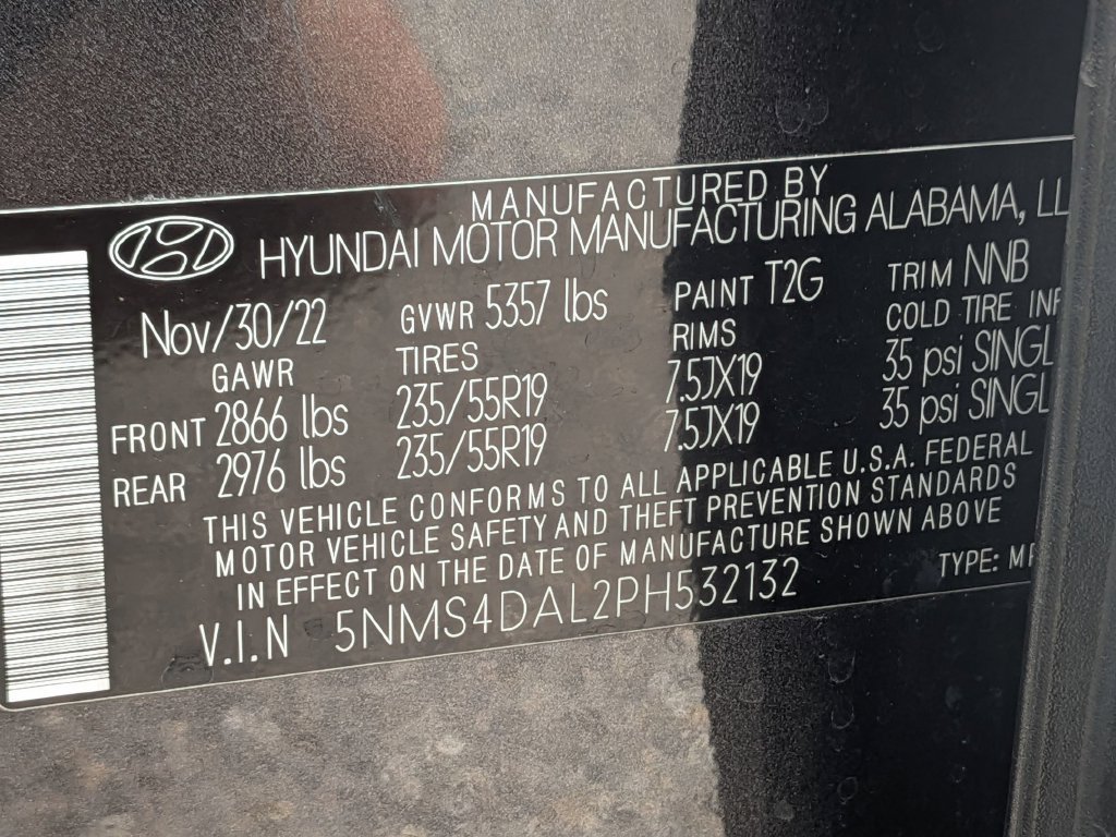Used 2023 Hyundai Santa Fe Limited AWD/4WD image 34