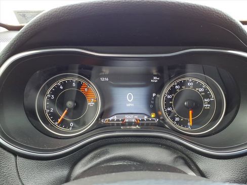 Used 2020 Jeep Cherokee Limited image 26