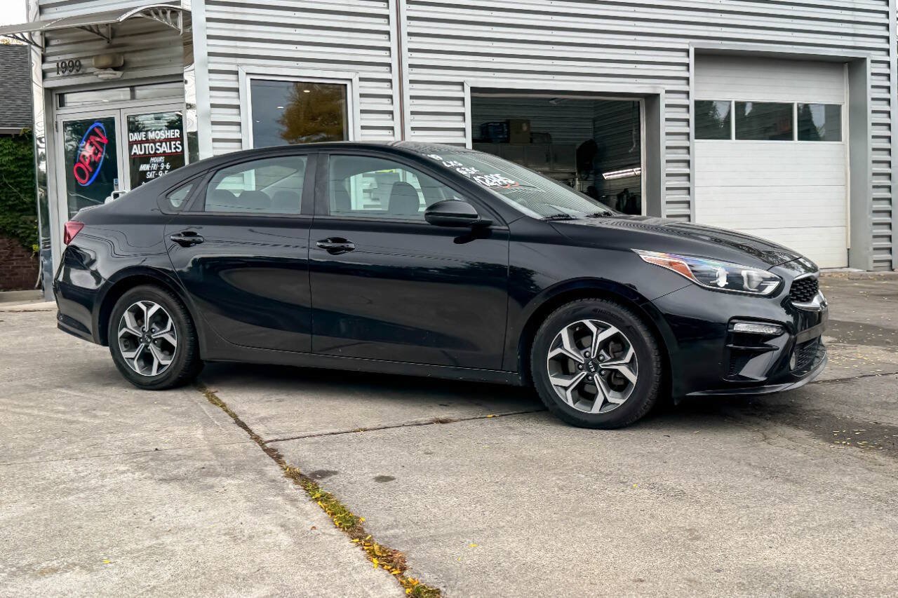 Used 2019 Kia Forte LXS FWD image 2