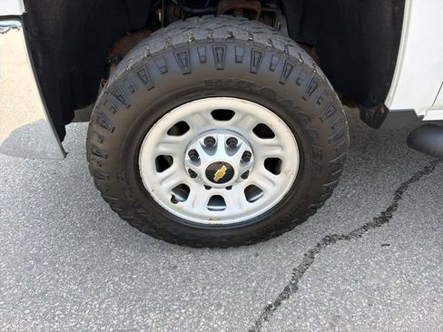 Used 2019 Chevrolet Silverado 2500 W/T AWD/4WD image 30
