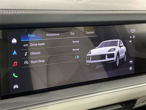 New 2026 Porsche Cayenne image 31