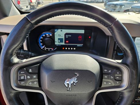 Used 2023 Ford Bronco Wildtrak image 20