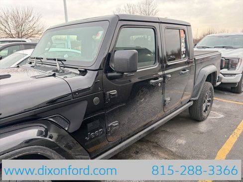 Used 2023 Jeep Gladiator Sport S image 2
