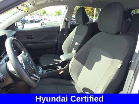 Certified 2025 Hyundai Kona SEL FWD image 5