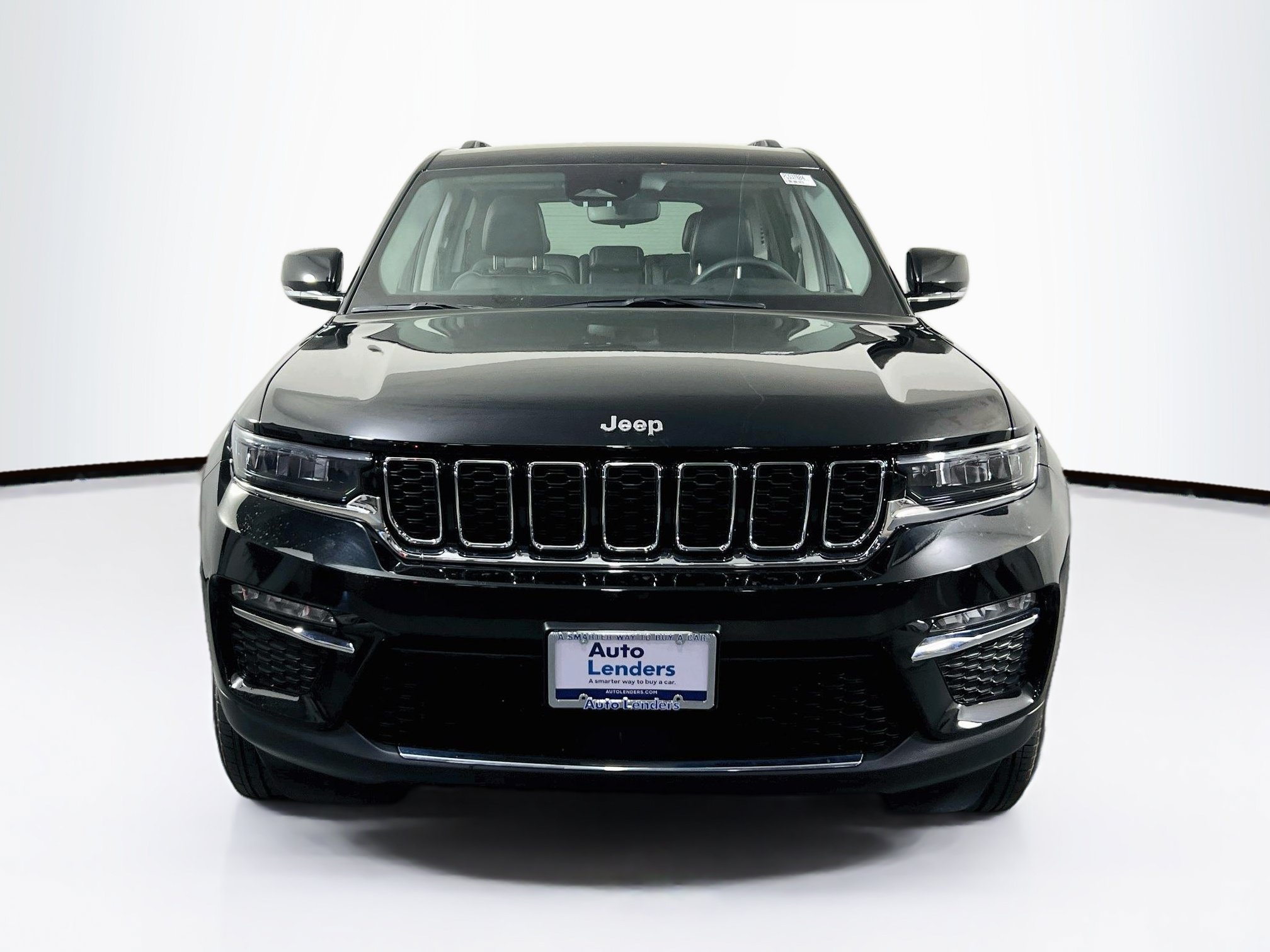 Used 2023 Jeep Grand Cherokee Limited AWD/4WD image 2