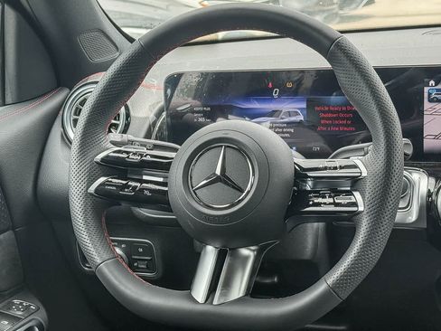 Used 2024 Mercedes-Benz EQB 350 4MATIC SUV image 15