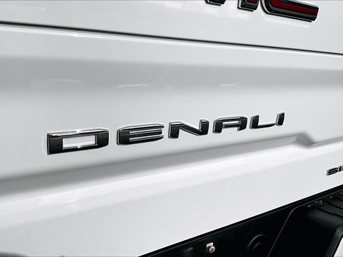 Used 2022 GMC Sierra 1500 Denali w/ Denali Reserve Package image 34