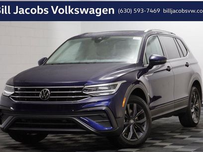 Used 2023 Volkswagen Tiguan SE w/ Panoramic Sunroof Package