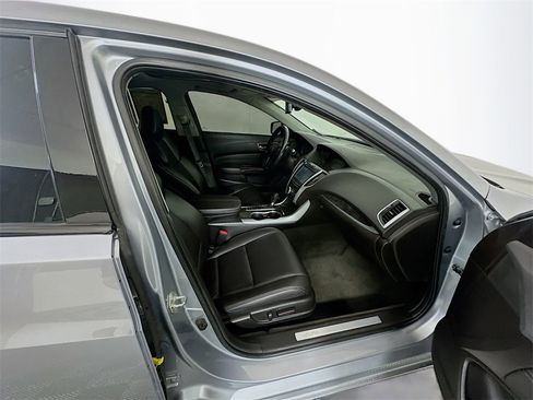 Used 2019 Acura TLX image 27