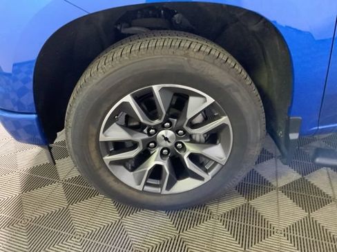Used 2023 Chevrolet Silverado 1500 RST AWD/4WD image 9