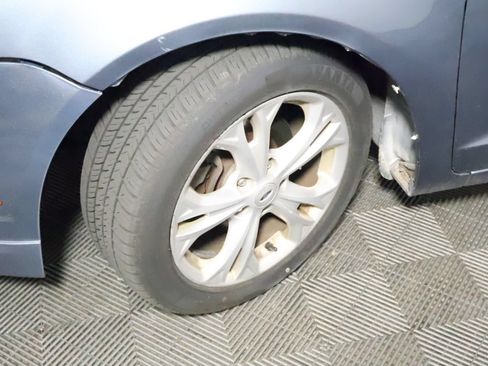 Used 2012 Ford Fusion SE FWD image 12