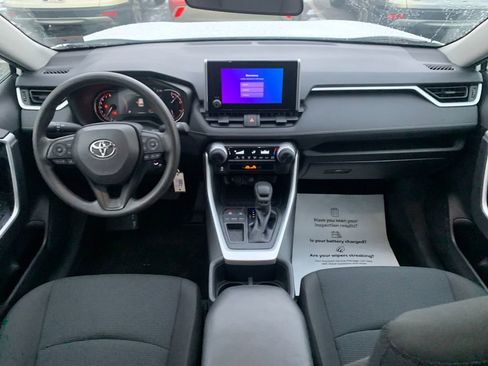 Used 2023 Toyota RAV4 LE image 15