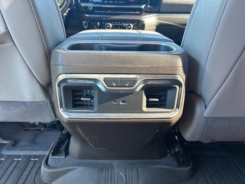 Used 2024 GMC Sierra 2500 SLT image 13
