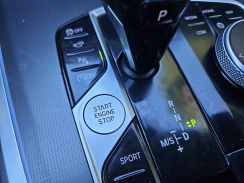 Used 2019 BMW X5 xDrive40i w/ Premium Package 2 image 28