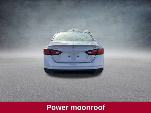 Used 2024 Nissan Altima 2.0 SR image 11