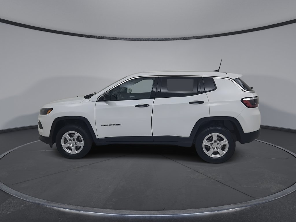 Used 2022 Jeep Compass Sport AWD/4WD image 10