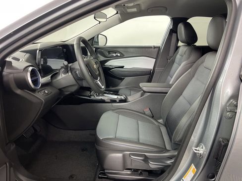 New 2026 Chevrolet Trax LT FWD image 21