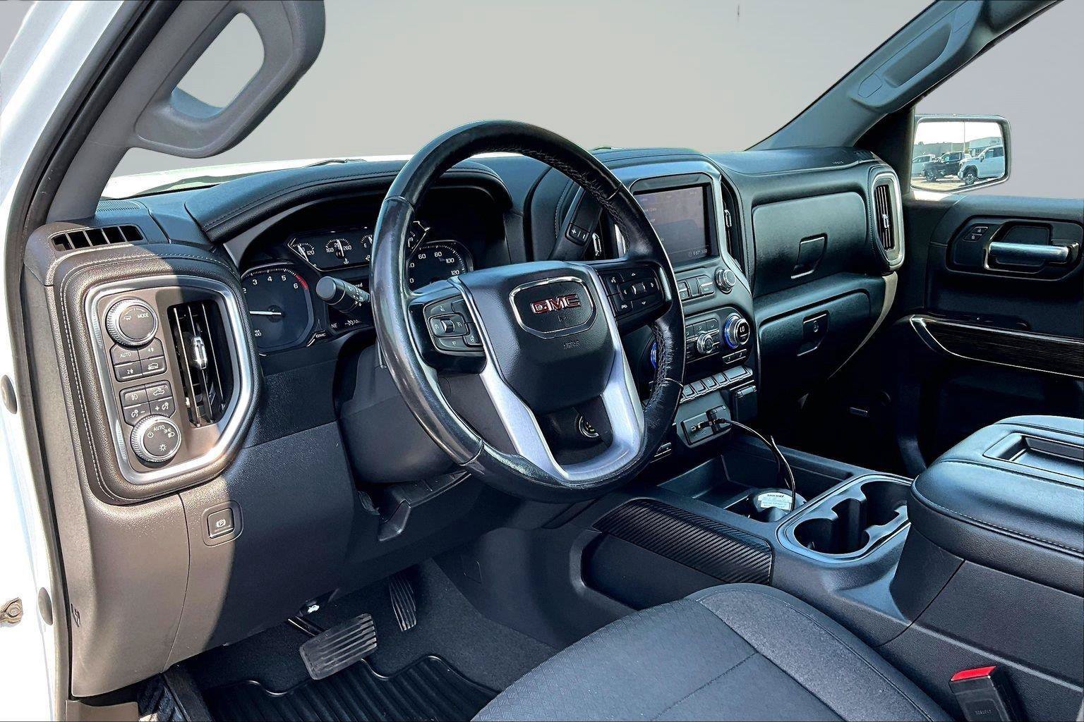 Used 2020 GMC Sierra 1500 Elevation w/ Elevation Value Package AWD/4WD image 15