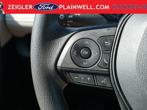 Used 2024 Toyota RAV4 XLE AWD/4WD image 23