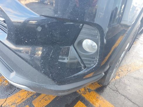 Used 2020 Toyota RAV4 Limited image 11