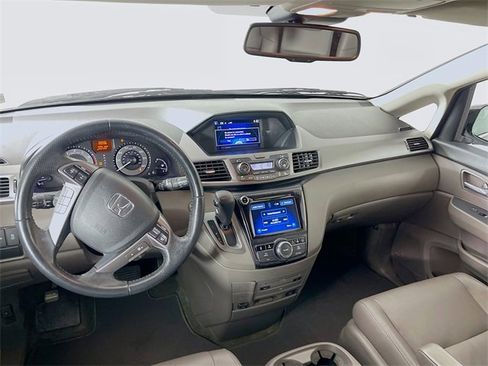 Used 2015 Honda Odyssey Touring image 22