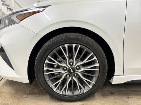 Used 2024 Kia Forte GT-Line FWD image 9