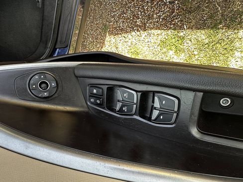 Used 2017 Hyundai Santa Fe Sport FWD image 12