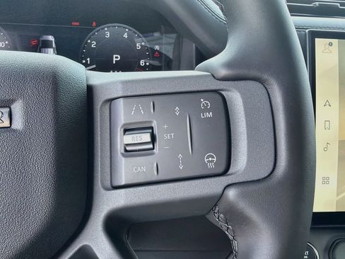 New 2026 Land Rover Defender 110 X-Dynamic SE AWD/4WD image 38