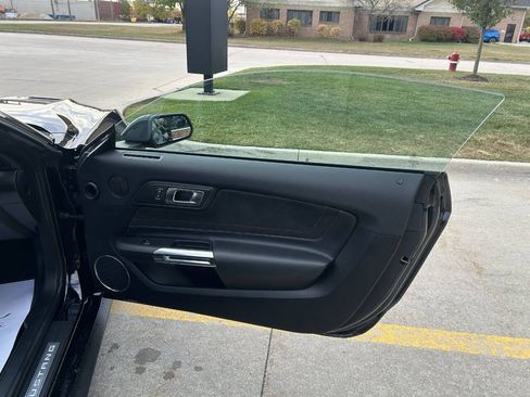 Used 2019 Ford Mustang GT Premium w/ Equipment Group 401A image 31