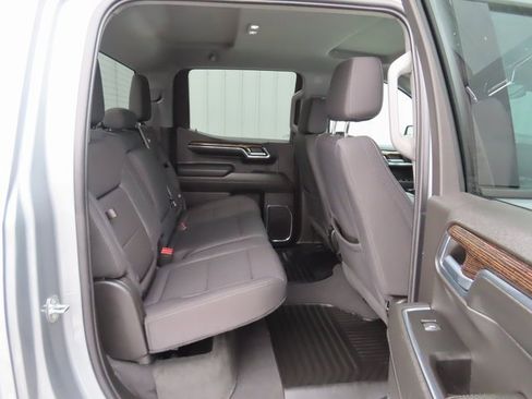 Used 2024 GMC Sierra 1500 Elevation image 28